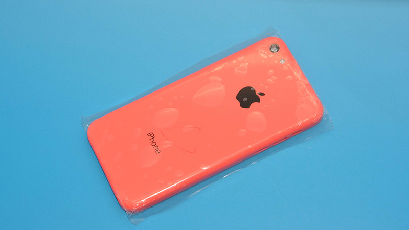 Illustration for article titled I Want to Believe These Colorful iPhone 5c Parts Are Real